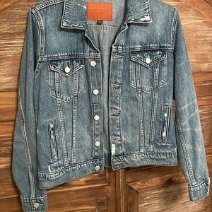 LUCKY BRAND DISTRESSED DENIM JACKET *NEW*